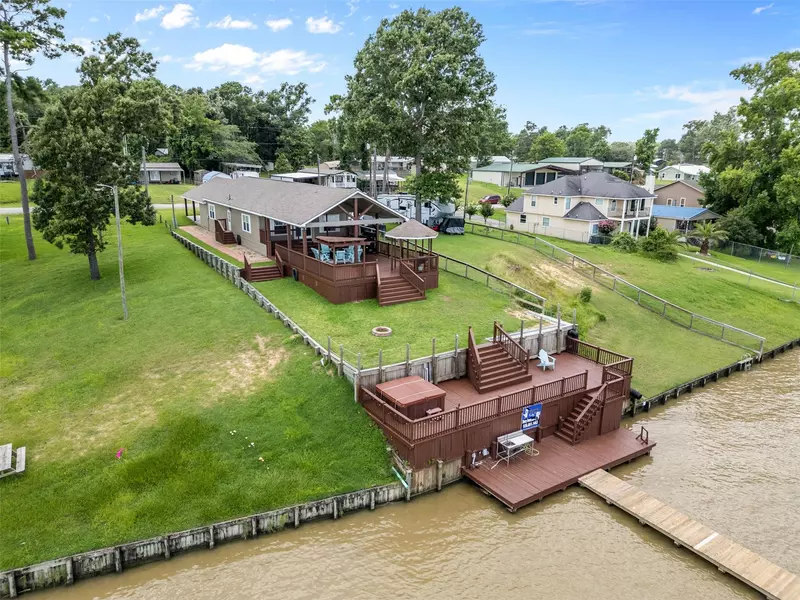 271 Key Largo LOOP, Point Blank, TX 77364