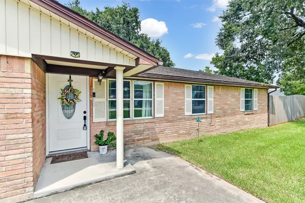 Kemah, TX 77565,1210 Esther ST