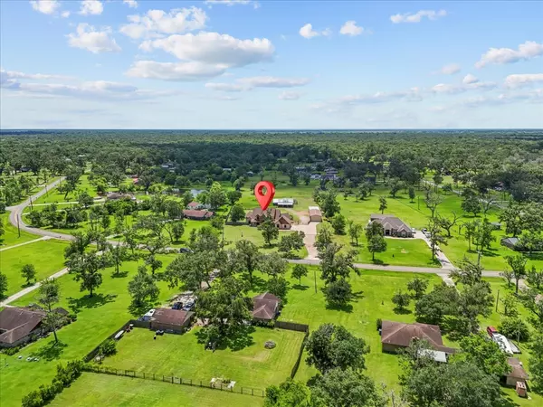 Angleton, TX 77515,1273 County Road 201a