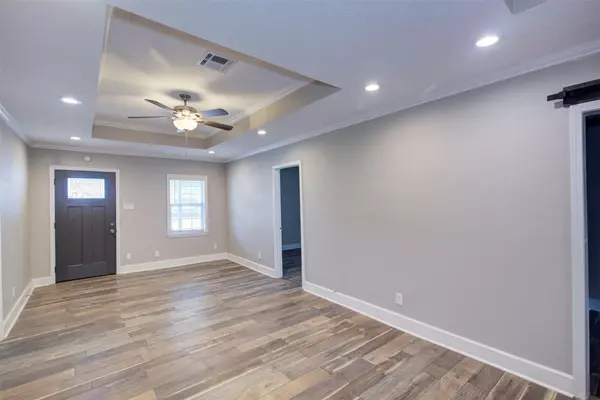 4220 Delhi ST, Houston, TX 77022