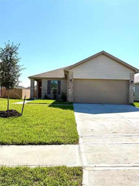 817 Imperial Loop, Alvin, TX 77511