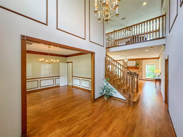 Friendswood, TX 77546,906 Knights CT