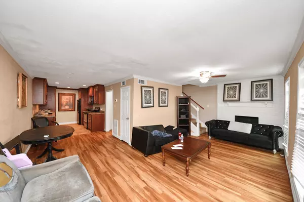 Houston, TX 77069,6123 FM 1960 RD W