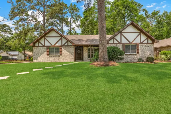 3747 Clear Falls DR, Kingwood, TX 77339