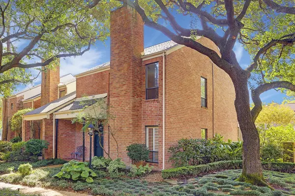 2901 Bammel LN #30,  Houston,  TX 77098