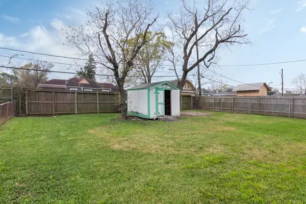 Pasadena, TX 77506,908 Seymour ST