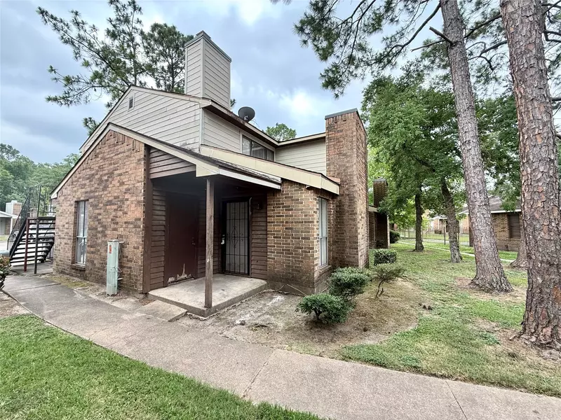 7200 W T C Jester BLVD #3901, North Houston, TX 77088