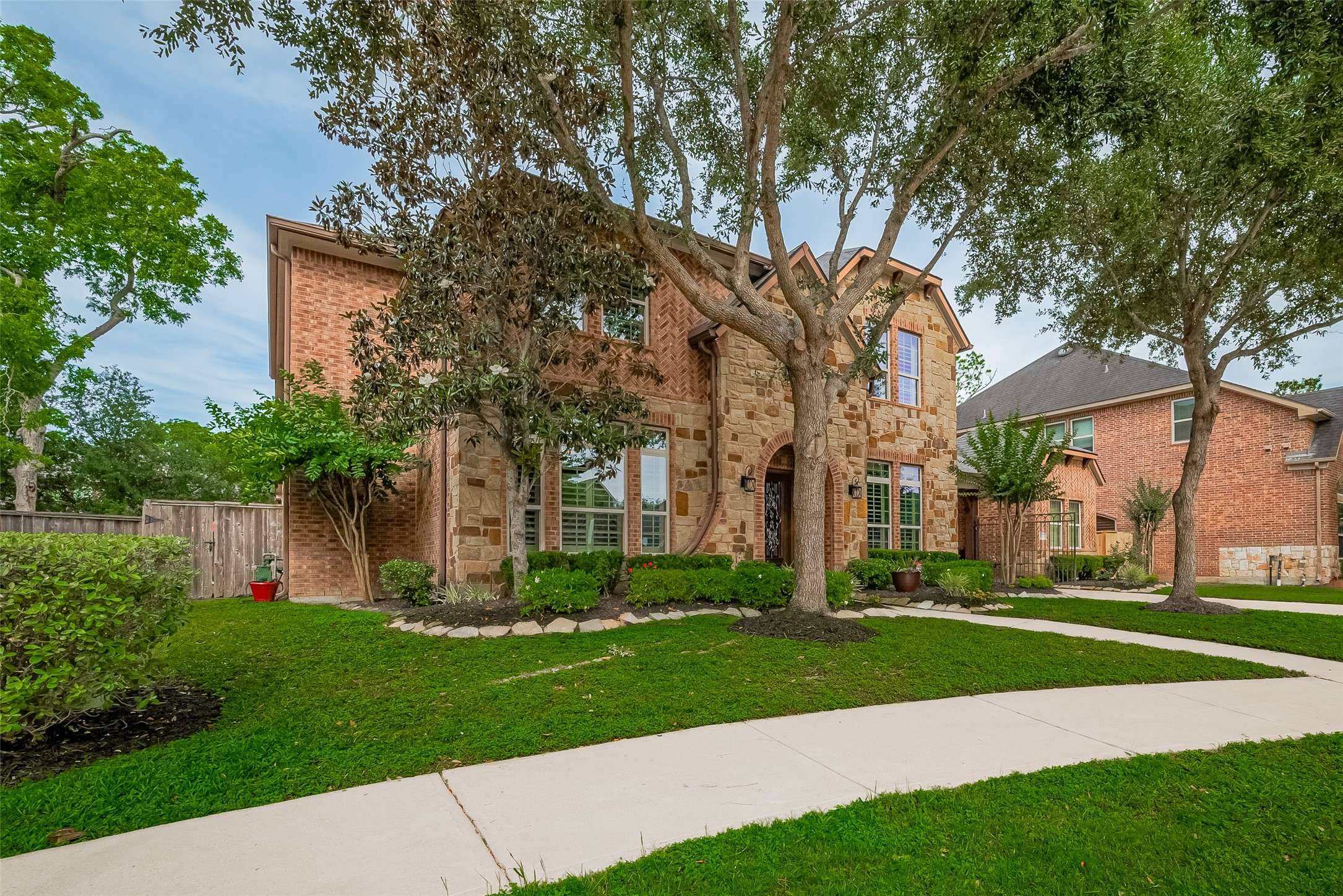 Sugar Land, TX 77479,6111 DUKE TRAIL