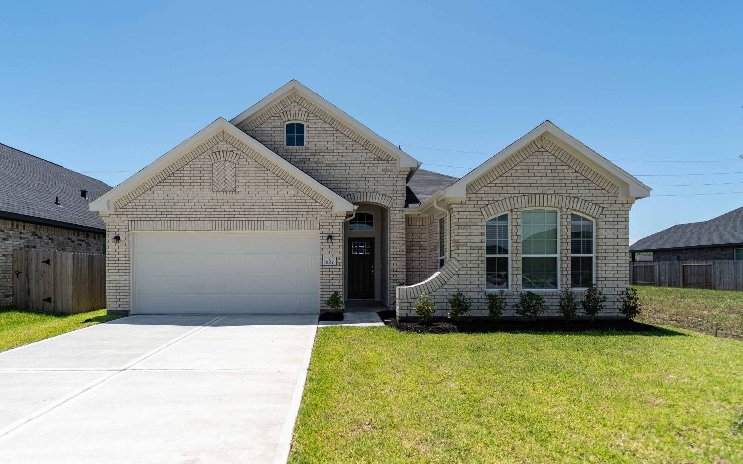 827 Aspen Bluffs RD, Crosby, TX 77532
