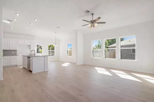 Willis, TX 77318,12351 Pecan DR