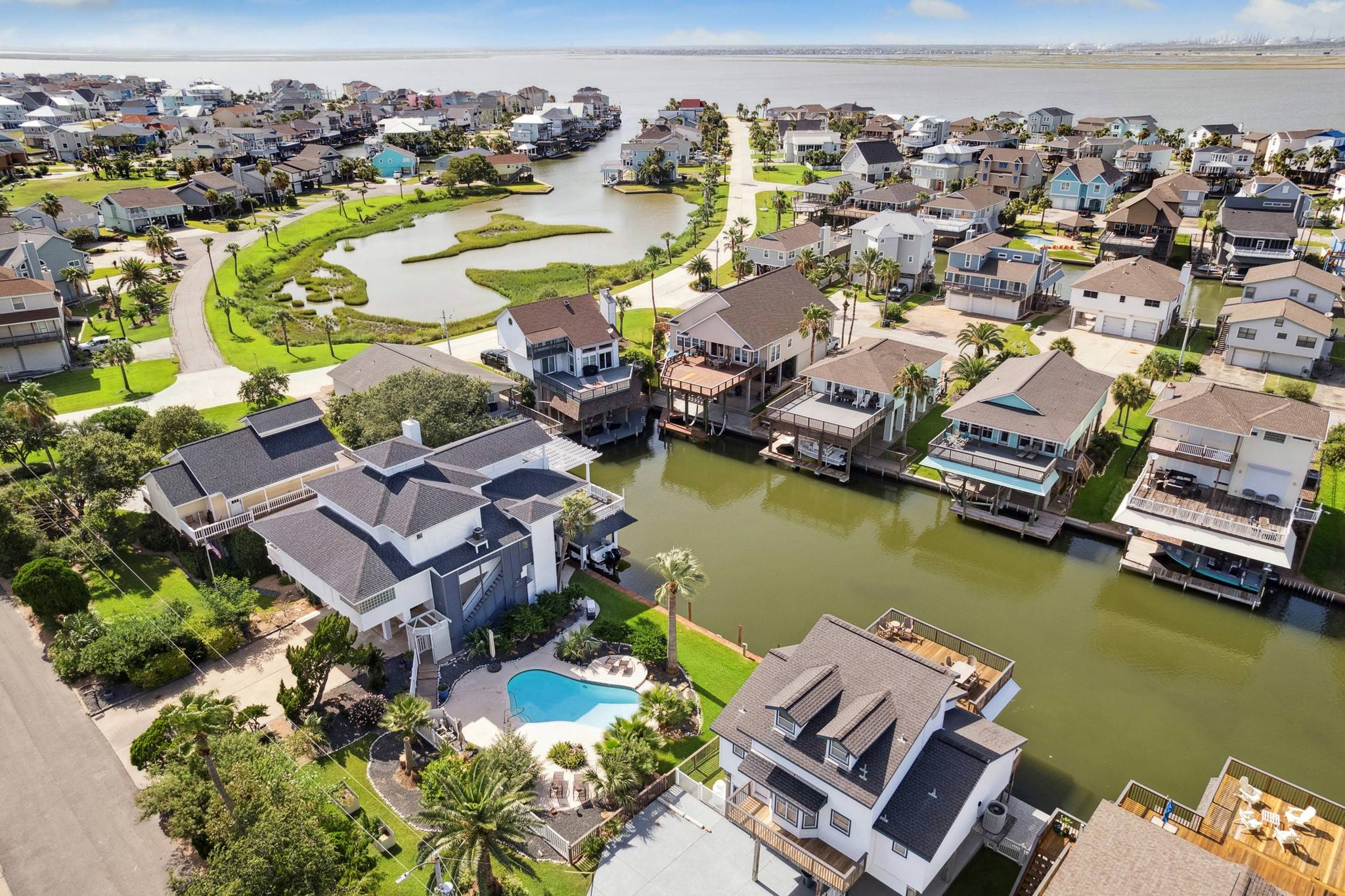 Tiki Island, TX 77554,1330 Coral Way