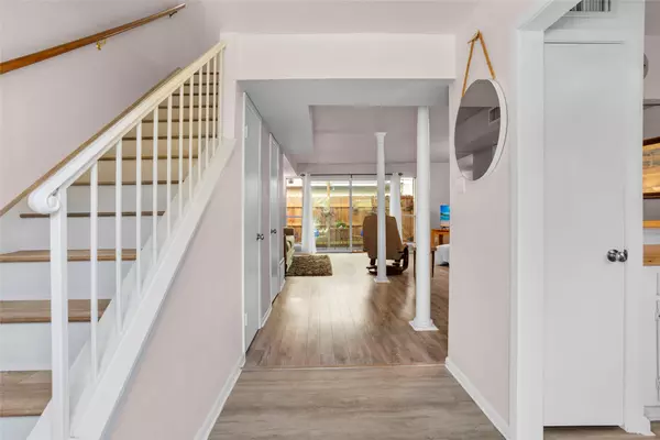 Nassau Bay, TX 77058,18214 Heritage LN #8214