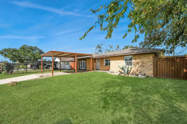 8925 Homewood LN, Houston, TX 77078