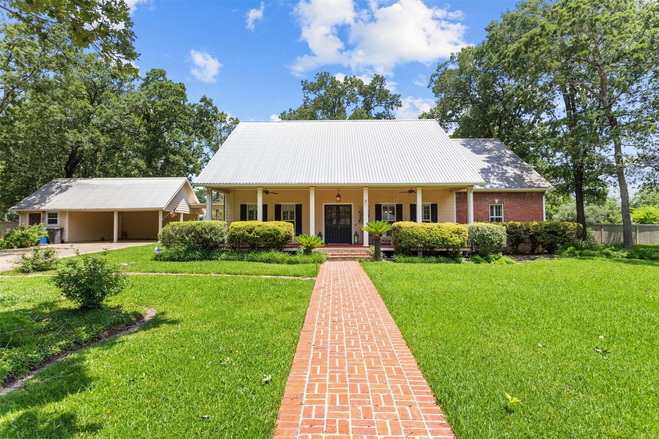101 Oak Crest DR,  Lufkin,  TX 75901