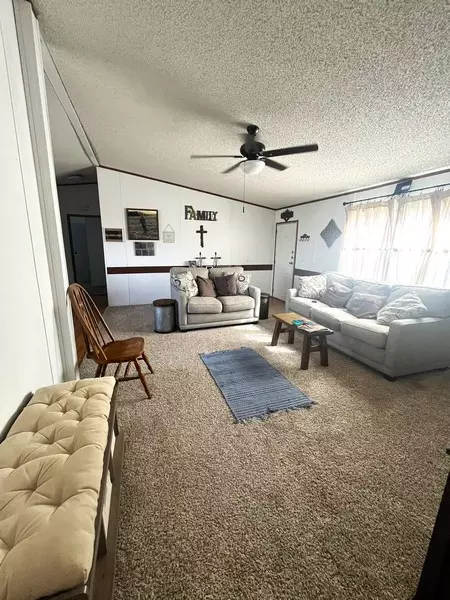 Leona, TX 75850,9870 Pr 1115