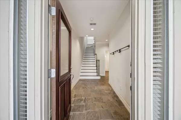 Houston, TX 77007,633 Hartman ST