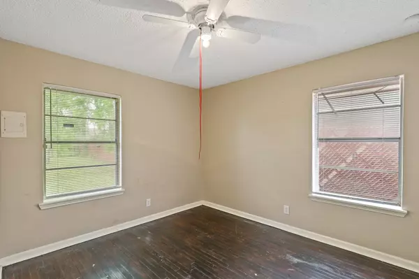 Houston, TX 77078,9315 Laura Koppe RD