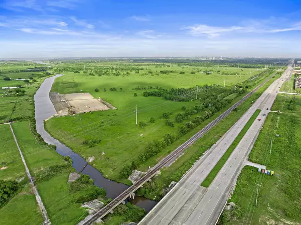 Texas City, TX 77539,360015 Highway 3 N