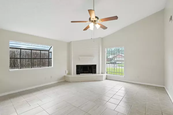 Houston, TX 77078,8611 Valley Ledge DR