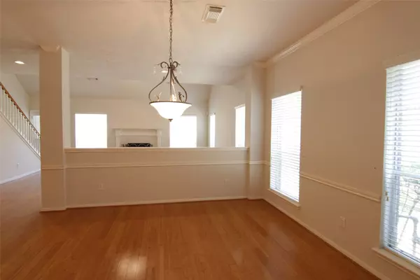 Sugar Land, TX 77478,3107 Waters View DR