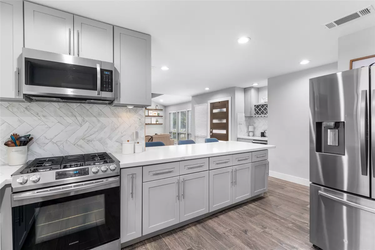 Houston, TX 77077,11207 Wood Lodge DR