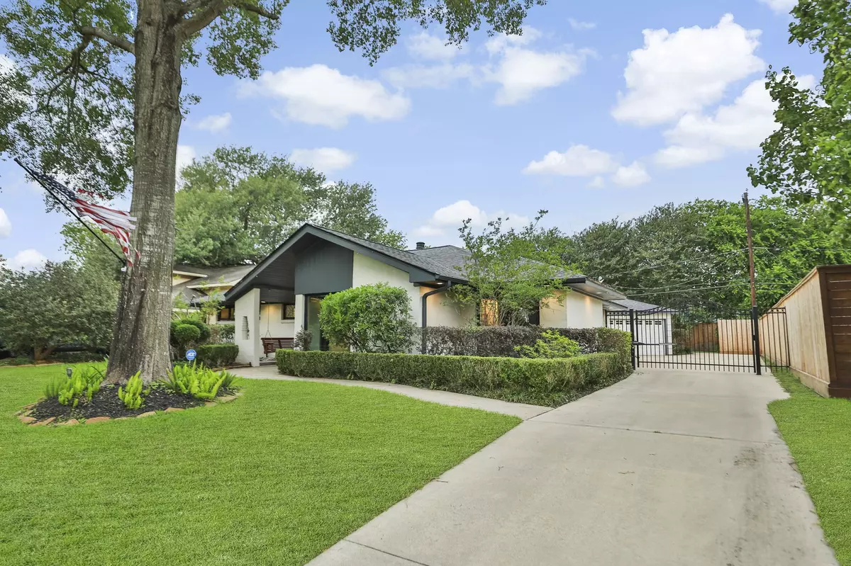 Houston, TX 77035,10406 Cliffwood DR