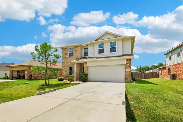 7318 Parkview DR, Hitchcock, TX 77563