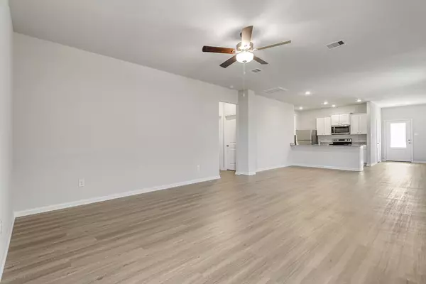 Houston, TX 77016,8207 Burnt Orchid DR