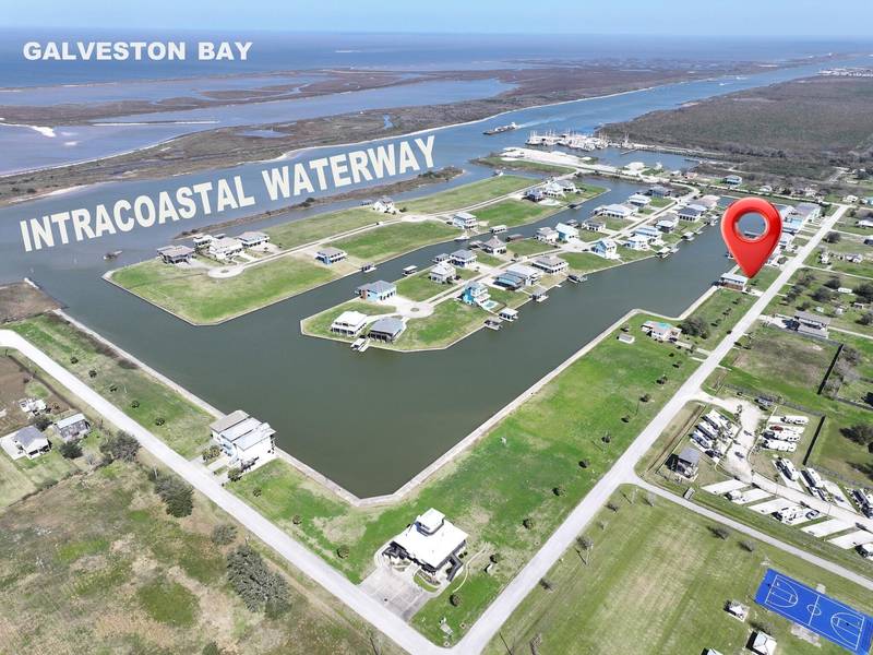 2009 Nelson ST, Port Bolivar, TX 77650
