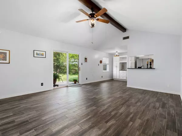 Deer Park, TX 77536,718 Rutgers LN