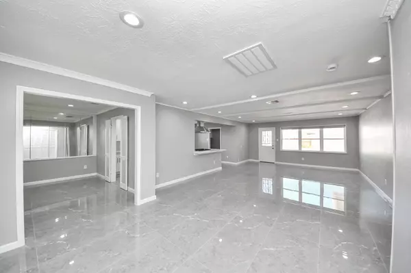 Houston, TX 77036,9222 Sharpview DR