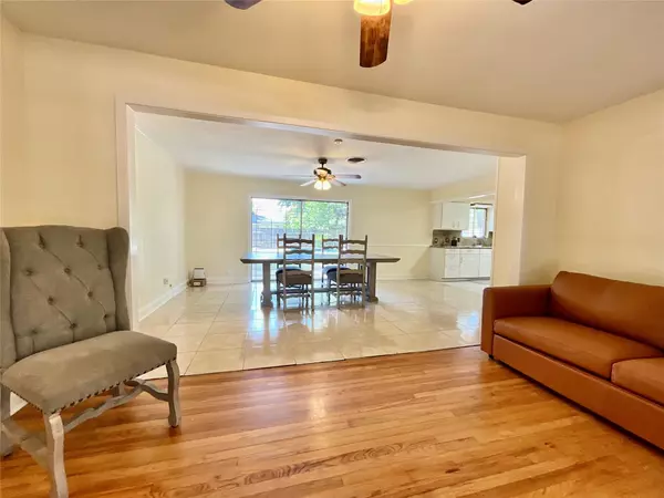 Houston, TX 77043,1143 Shadeland Dr