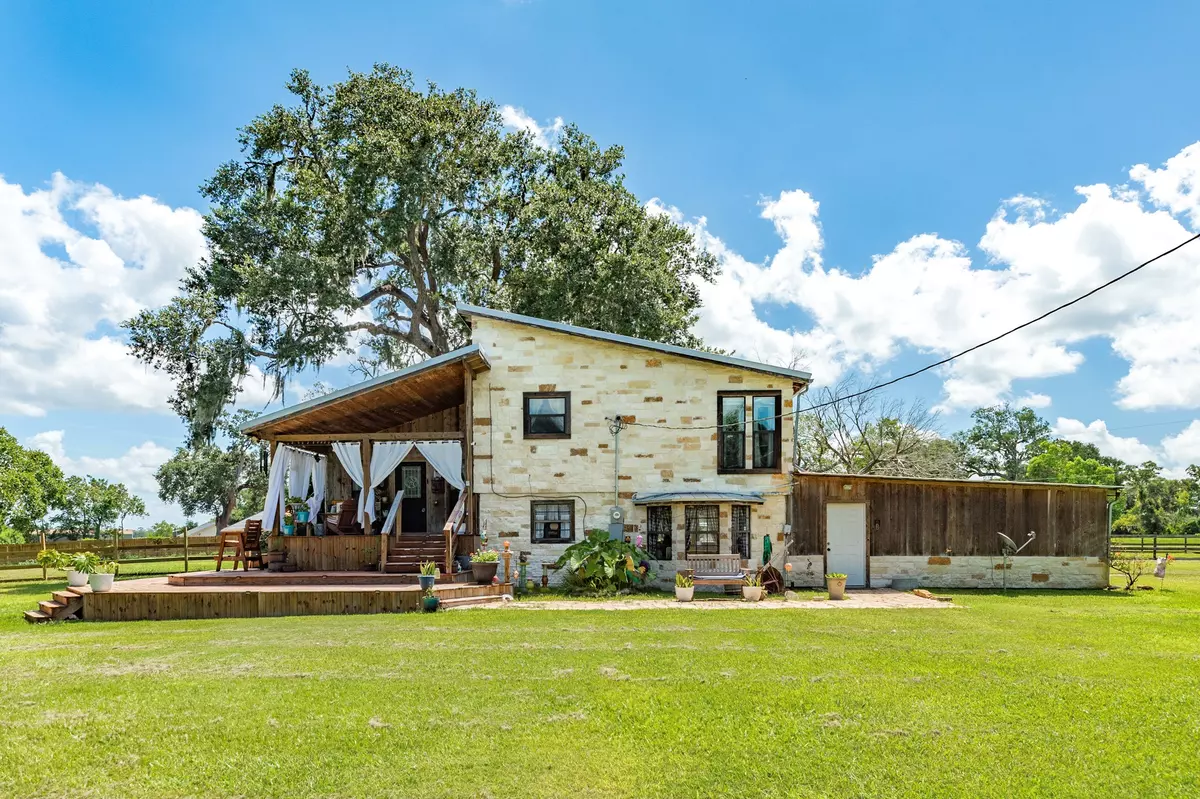 Sweeny, TX 77480,637 County Road 728b