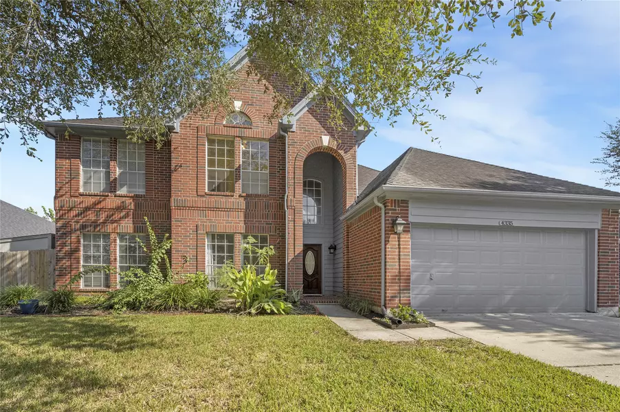 4335 Alysheba LN, Friendswood, TX 77546