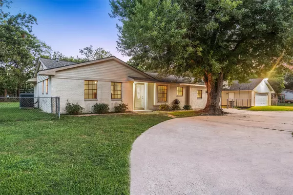 Santa Fe, TX 77510,12303 23rd ST