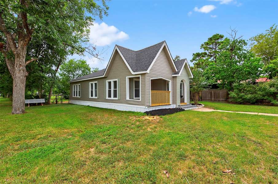 1001 N Banks ST, Caldwell, TX 77836