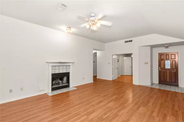 Texas City, TX 77591,8030 Catalpa ST
