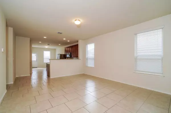 New Braunfels, TX 78130,448 Nova Zembla