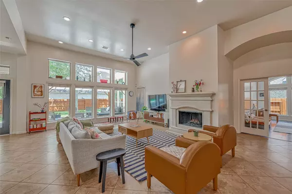 5918 Emmit Creek LN, Sugar Land, TX 77479