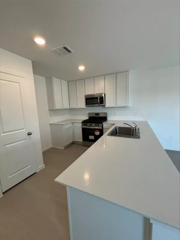 3094 Mallorca DR, Conroe, TX 77301