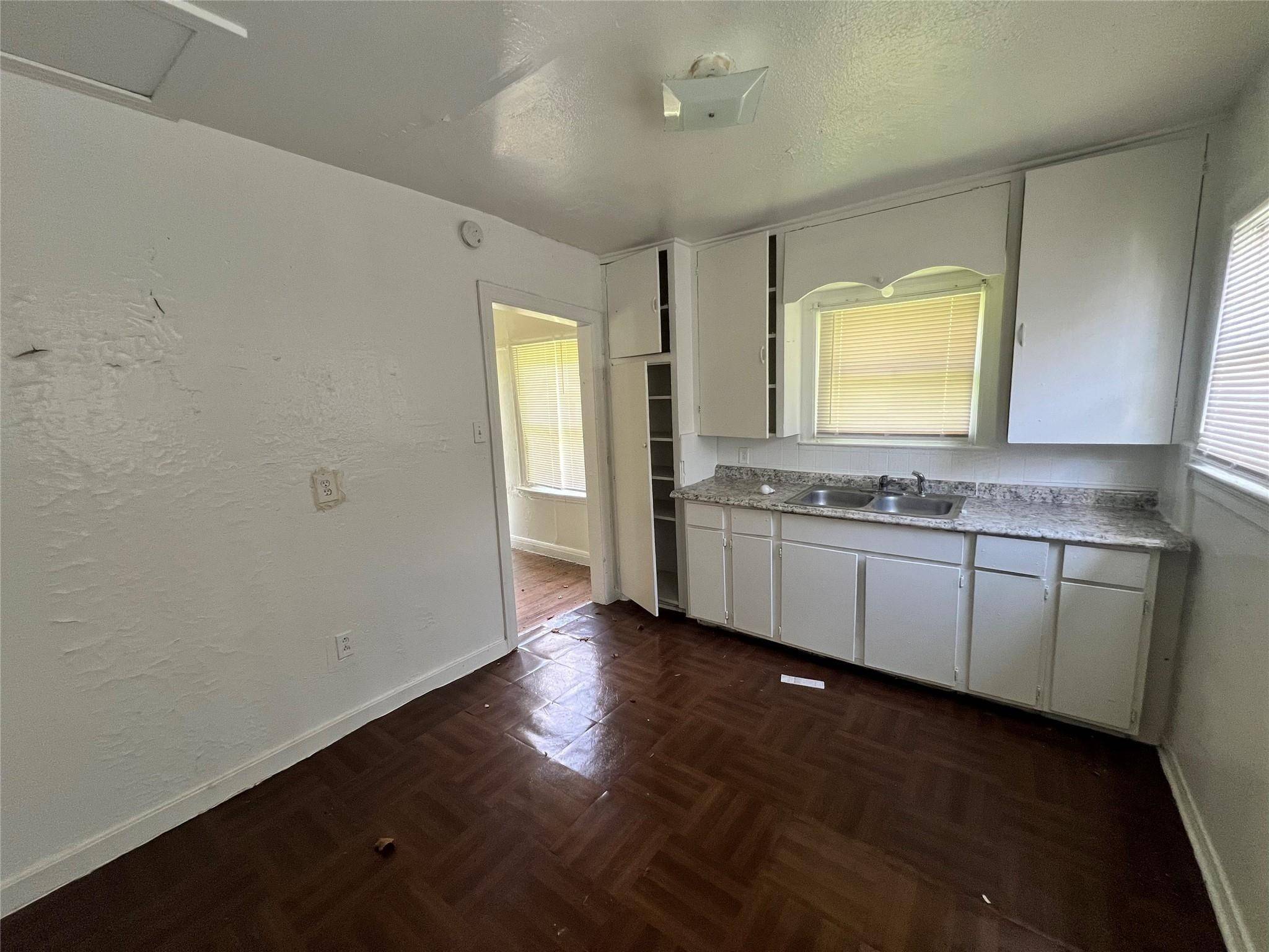 Pasadena, TX 77506,516 Spooner ST