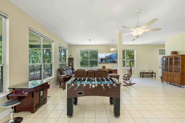 Bellville, TX 77418,7204 Stokes RD