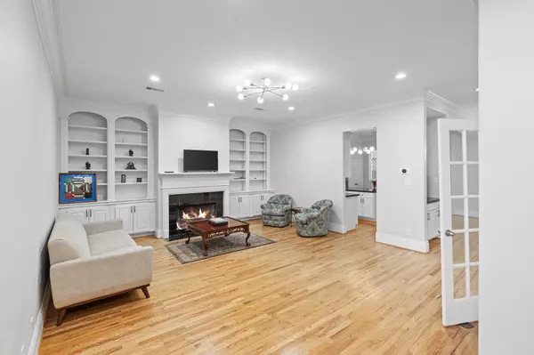 Houston, TX 77056,4742 Post Oak Timber DR #41