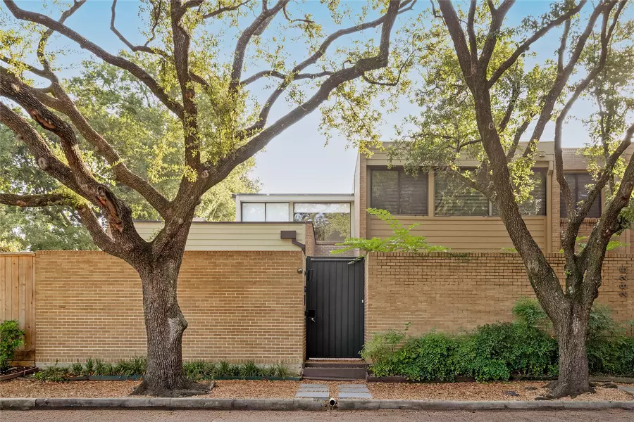 2823 Sackett ST, Houston, TX 77098