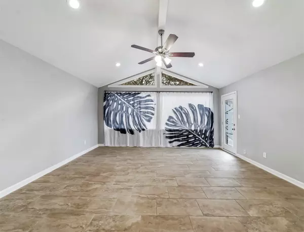 Houston, TX 77035,5807 Burlinghall DR