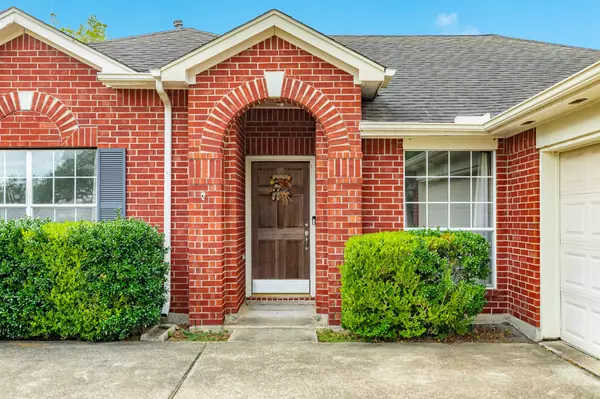 Dickinson, TX 77539,222 Colony Creek DR