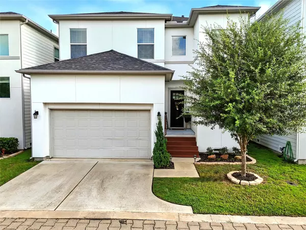 422 Yale Oaks LN, Houston, TX 77091