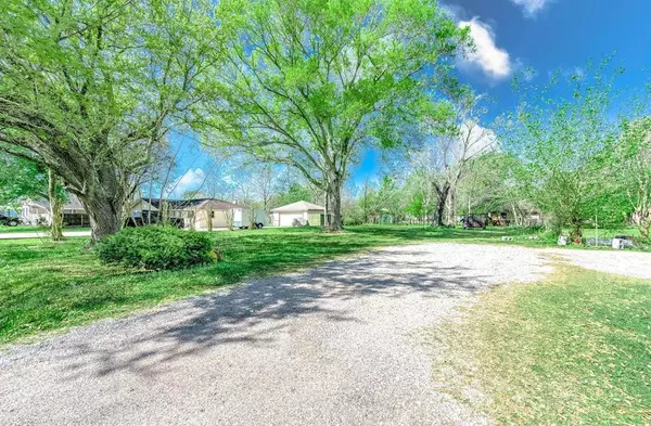 3320 Clarksville ST,  La Porte,  TX 77571
