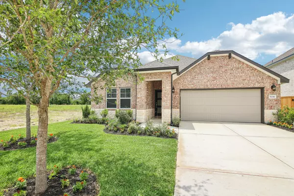 5246 Harvest Season LN, Pearland, TX 77584