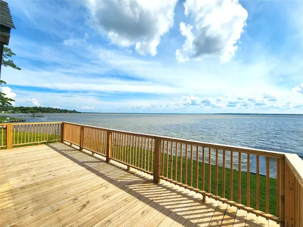 Onalaska, TX 77360,810 W Cattle Dr